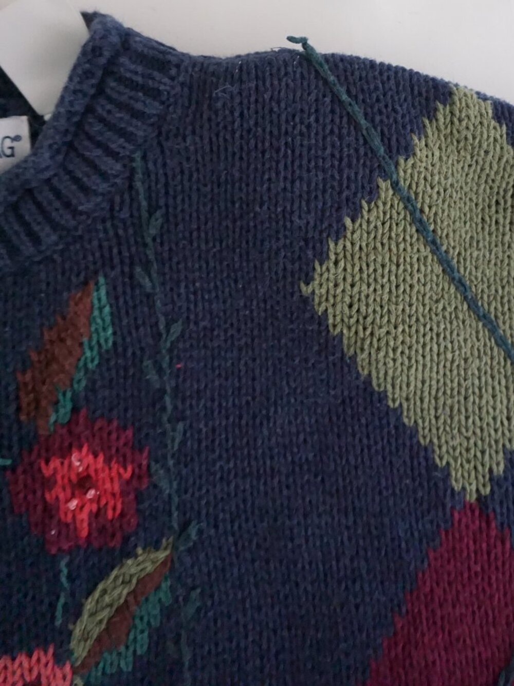 Vintage White Stag Navy Burgundy Argyle Flowers Embroidered Cotton Sweater XL - Picture 8 of 13